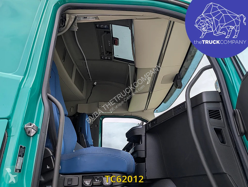 جرار Volvo 500