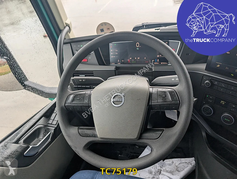 جرار Volvo 500