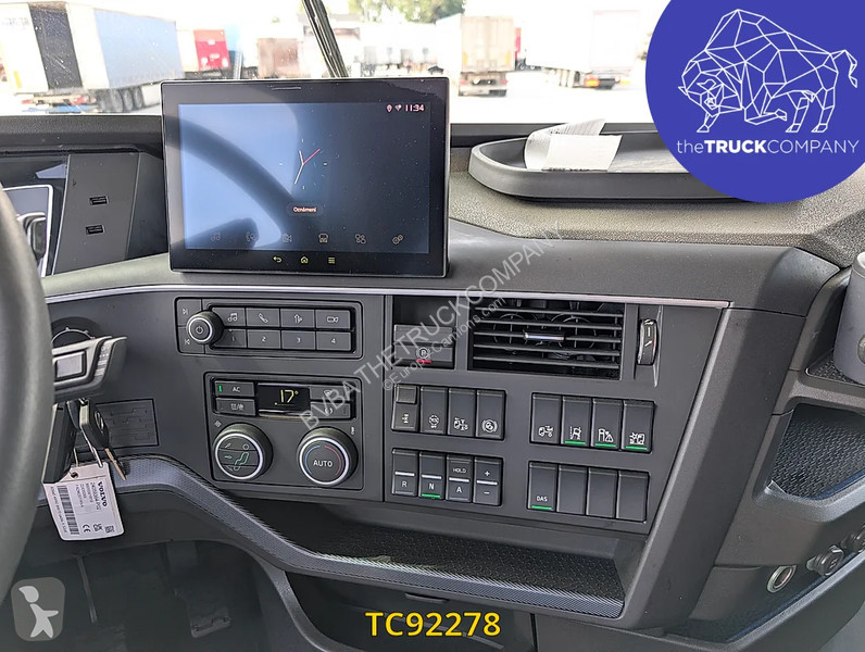 جرار Volvo 500