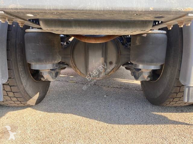جرار Iveco