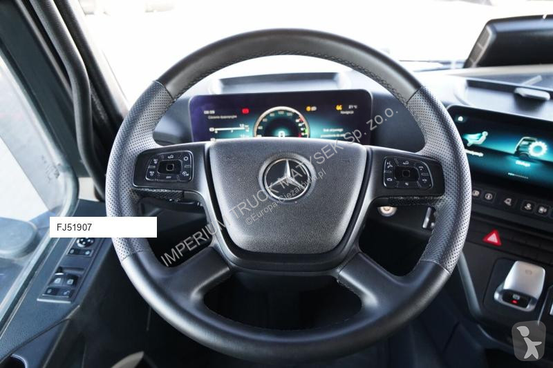 Влекач Mercedes 1848