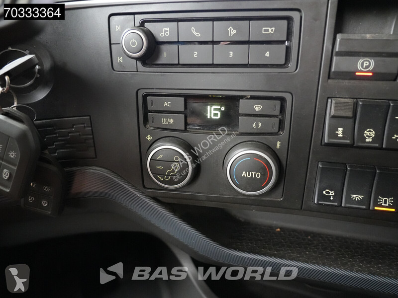 Cap tractor Volvo 500 4X2 Retarder Standklima...