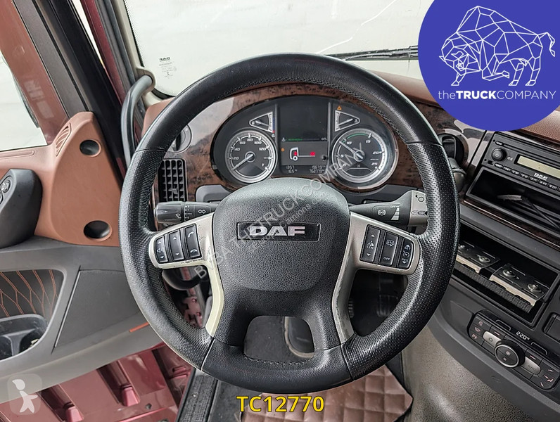 Tracteur DAF 530