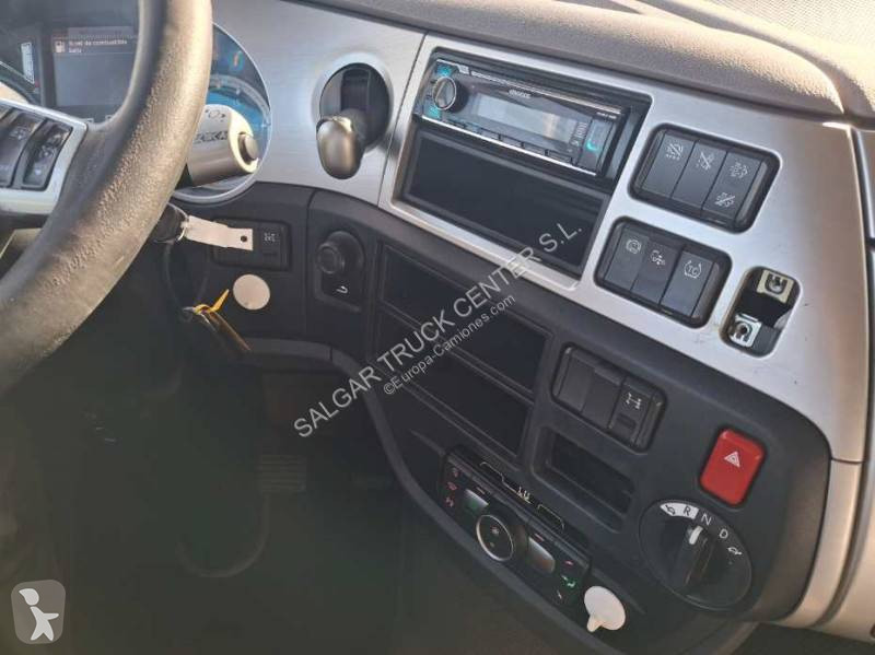Cabeza tractora DAF