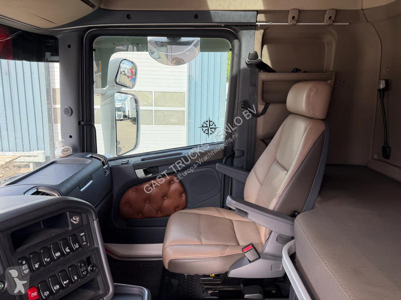 Cabeza tractora Scania 580 V8 6X2 Topline...