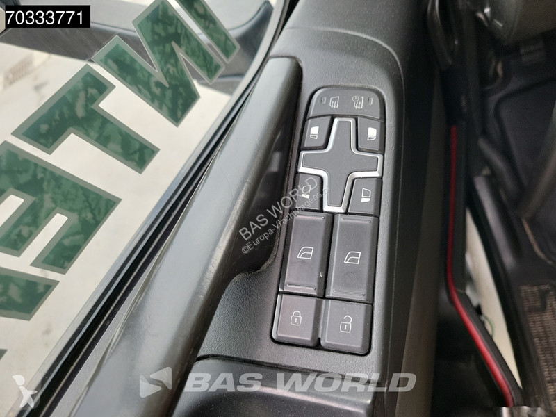 Tahač Volvo 500  4X2 Hydraulic Navi