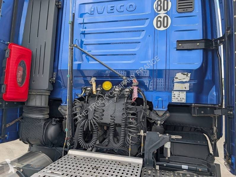 Cabeza tractora Iveco 460 GNL