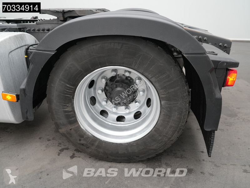 Tahač Volvo FH 460 4X2 Globe APK 04-2027 2x...