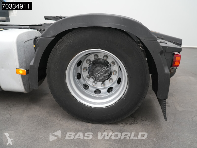 Tahač Volvo FH 460 4X2 Globe APK 08-2027 2x...