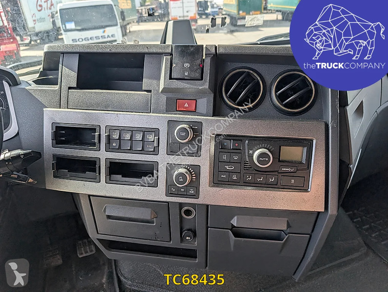 Nyergesvontató Renault T 480