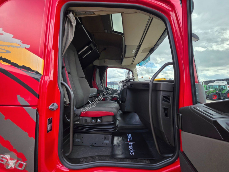 Nyergesvontató Volvo | Retarder / 8 x 4