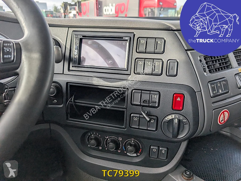 Cap tractor DAF