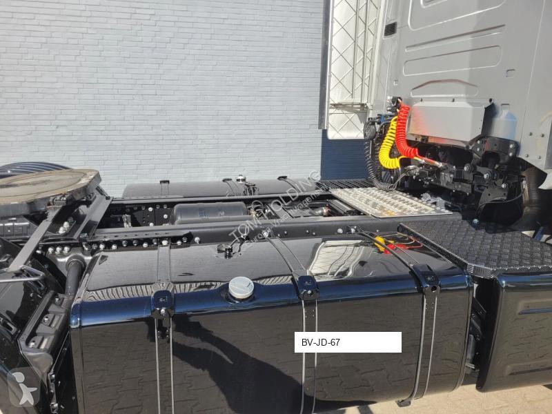 Cap tractor Scania R164-580 V8 full restored...