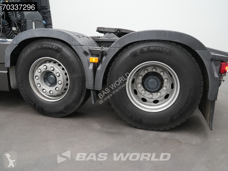 Tractor Volvo 500 6X2 Lift+Lenkachse 70% Tyres
