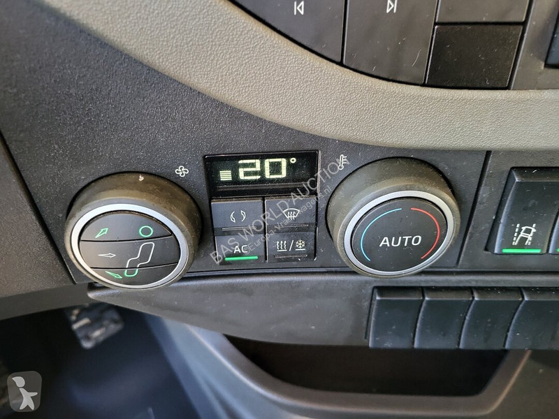 Ciągnik siodłowy Volvo 500