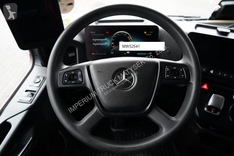 Тягач Mercedes ACTROS 1845