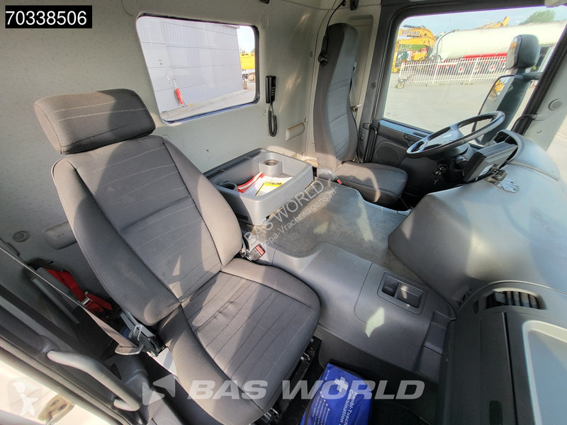 Traktor Scania P320 4X2 Mega N-Truck APK 06-2027