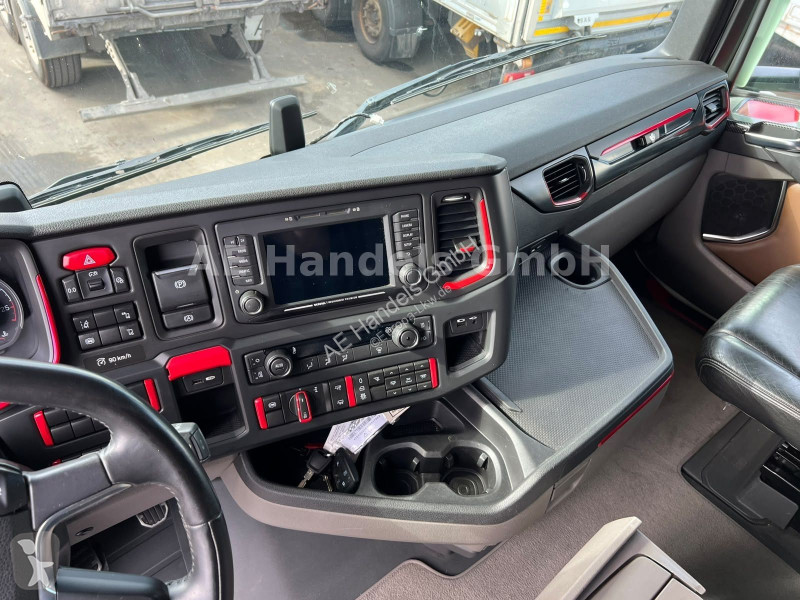 Scania S650 V8 Highine...