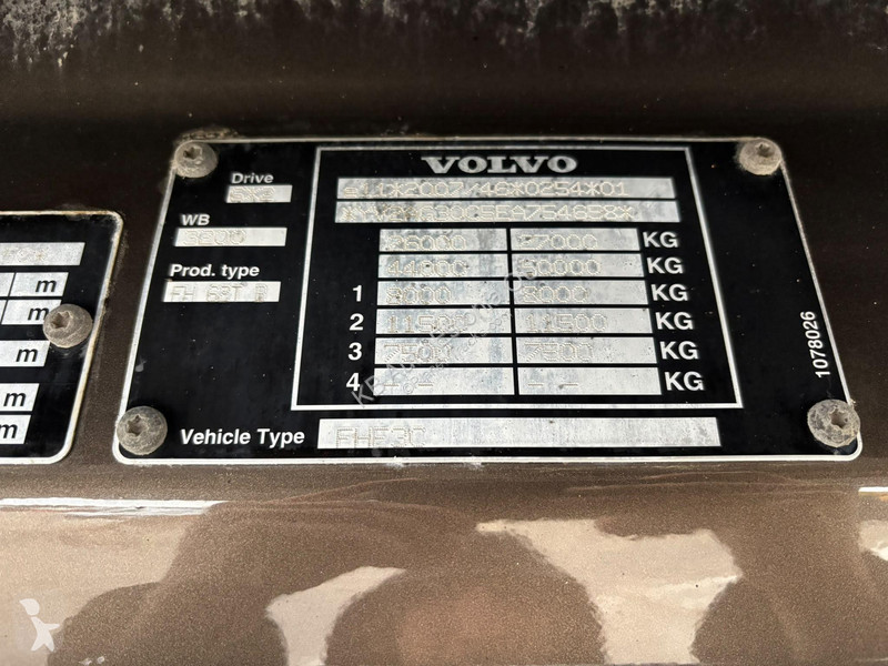 Tahač Volvo 500 6x2 GLOBE XL / HYDRAULICS /...
