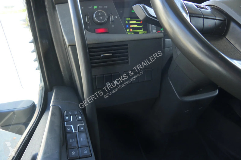 Traktor Volvo 500 | I-PARK-COOL | 2 Tanks |...
