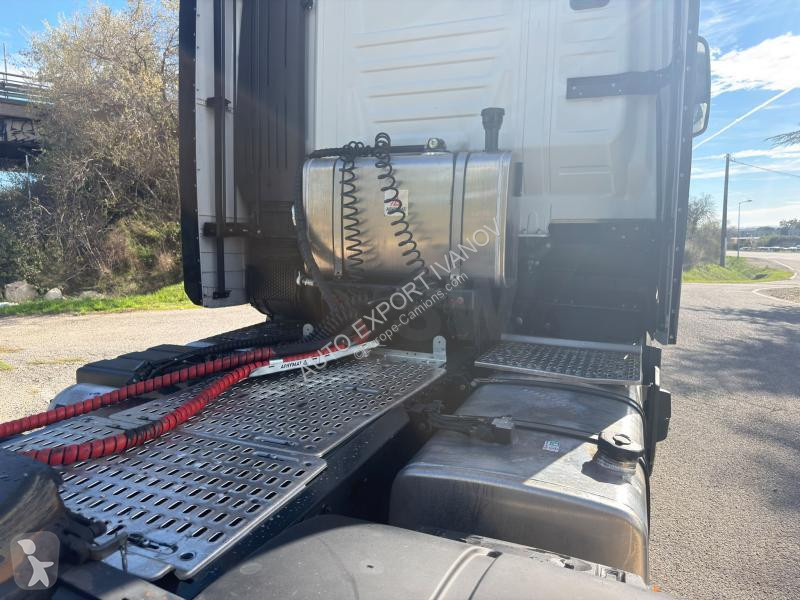 Tratores Iveco 580