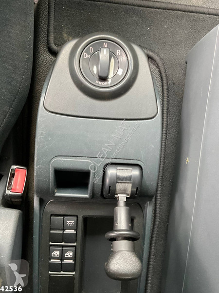 Traktor MAN 35.500 8x4 HMF 95 Tonmeter...