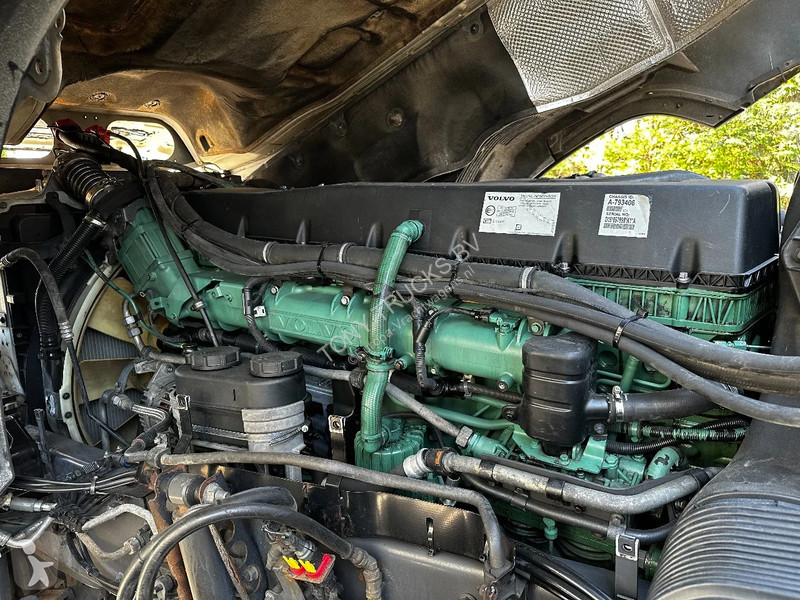 Tahač Volvo 16750 8X4 Tractor-unit Push-pull...