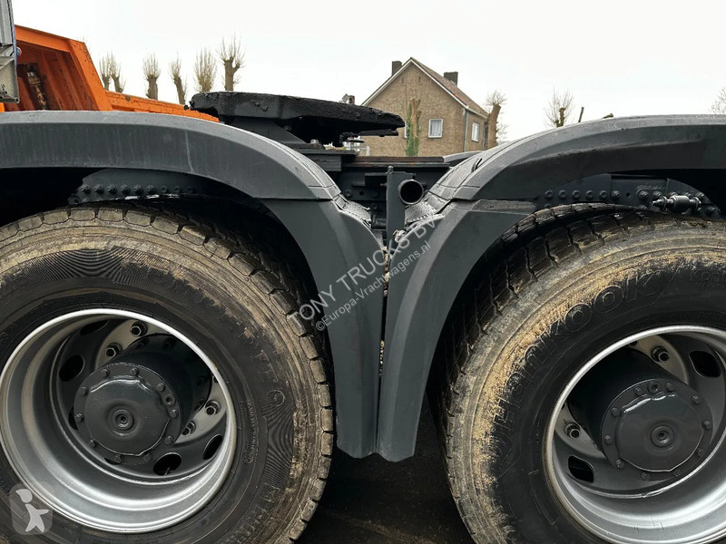 Trekker Mercedes AROCS 3 8X4 Tractor-unit...