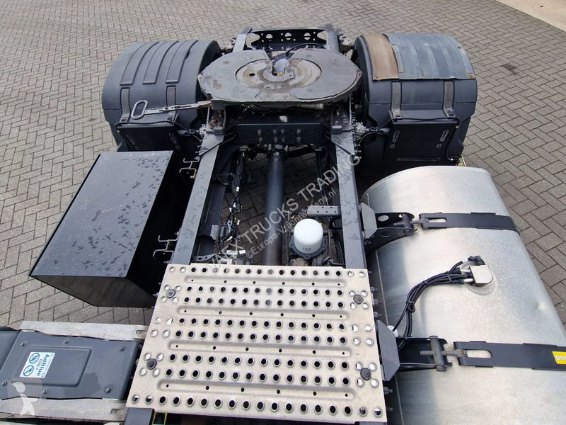 Traktor Volvo 13500 Globetrotter 4x2 - I...