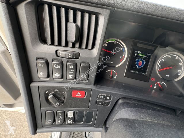 Traktor Scania...