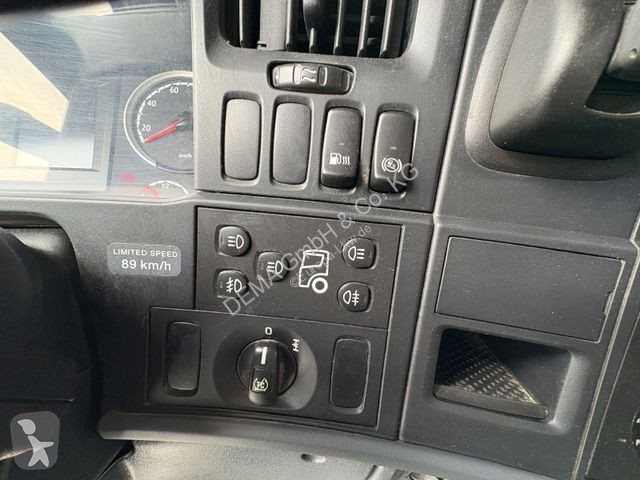 Traktor Scania...