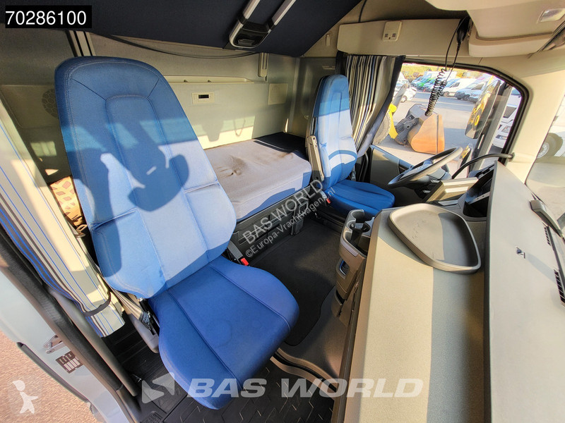 Traktor Volvo FH  FH 4X2 VEB+ LED 2xTanks ACC...
