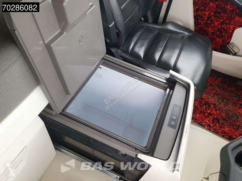 Tahač Scania S650 S 6X2 Special Interior!...
