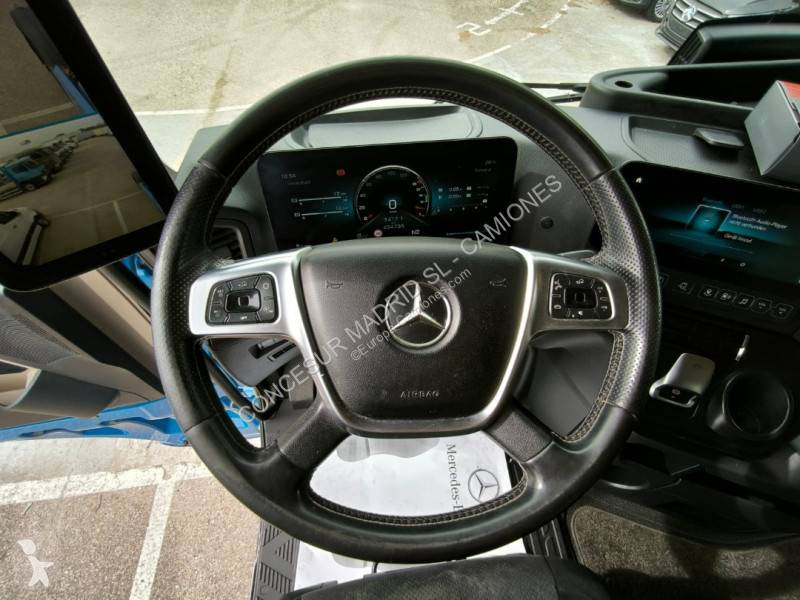 Traktor Mercedes
