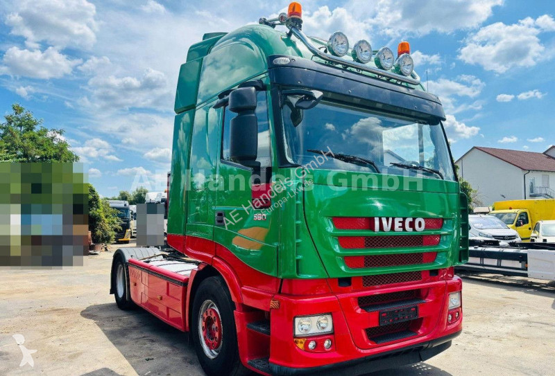 Tractor Iveco 560
