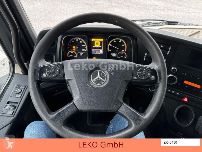 Traktor Mercedes 1842
