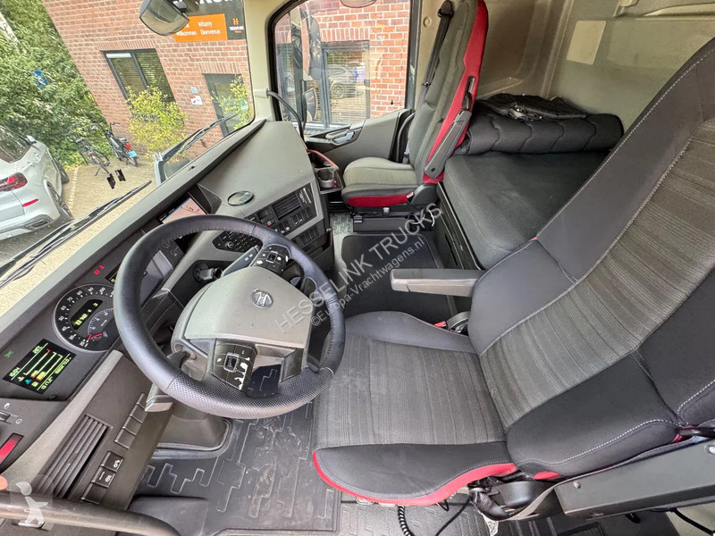 Trekker Volvo FH  Globetrotter XL I-Park Cool...
