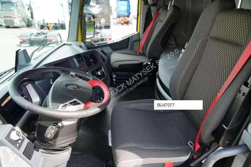 Tahač Renault T 440