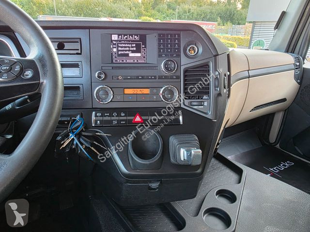 Traktor Mercedes 1843