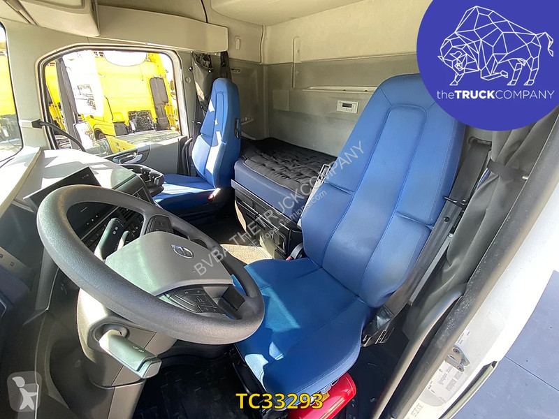 Traktor Volvo 500