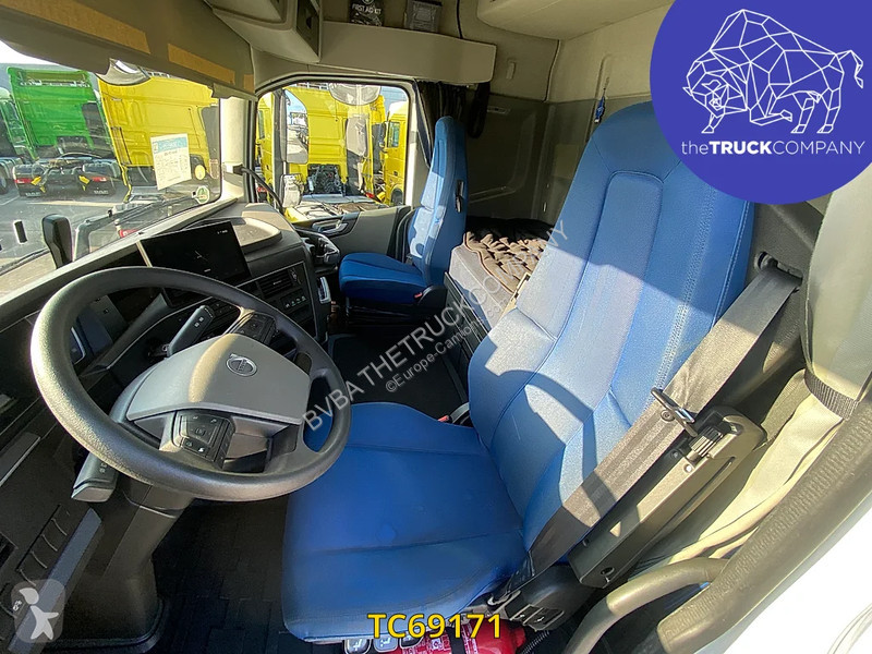 Traktor Volvo 500