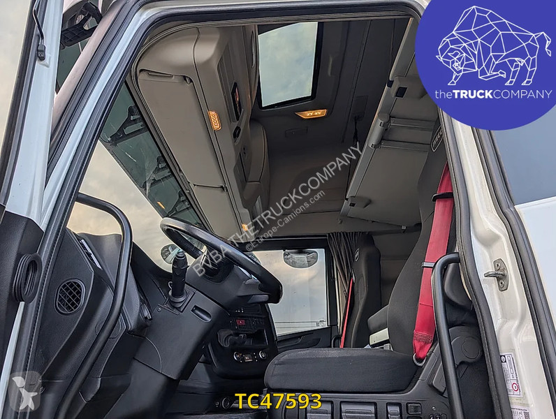 جرار Iveco S-Way 480
