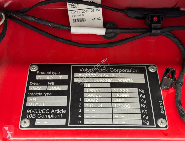 جرار Volvo 13420 FULL AIR 2X TANKS...