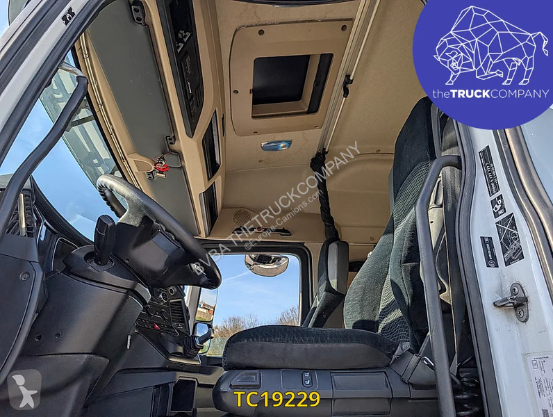 جرار Mercedes 2646