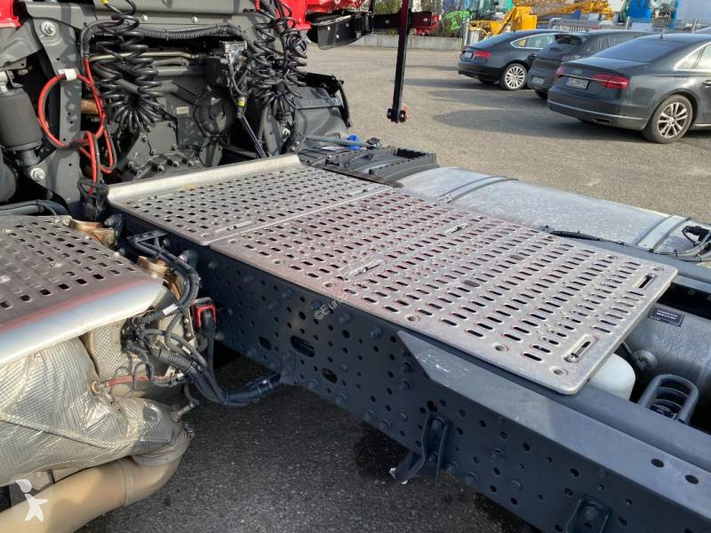 Iveco  tractor unit