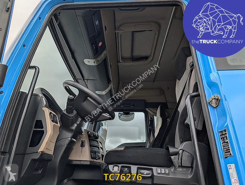 Tracteur MAN 18.460