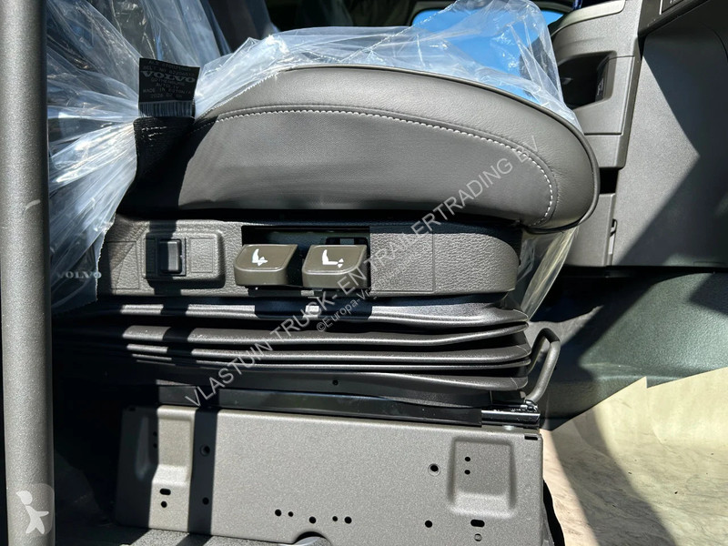 جرار Volvo 13500 | AERO | RETARDER | FULL AIR |...