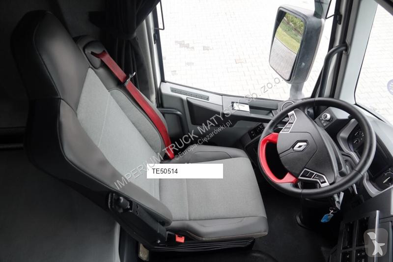 Влекач Renault T 480