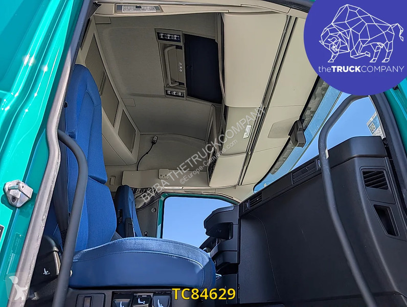 جرار Volvo 500
