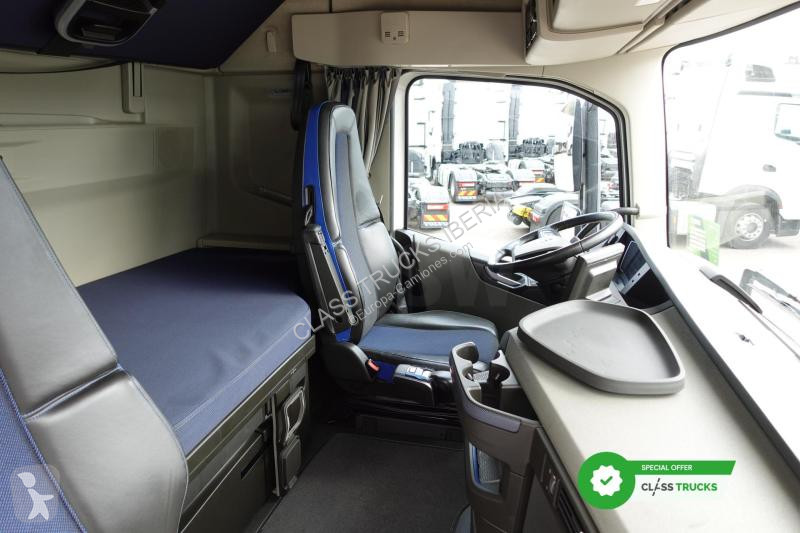 Tracteur Volvo 500 Globetrotter XL
